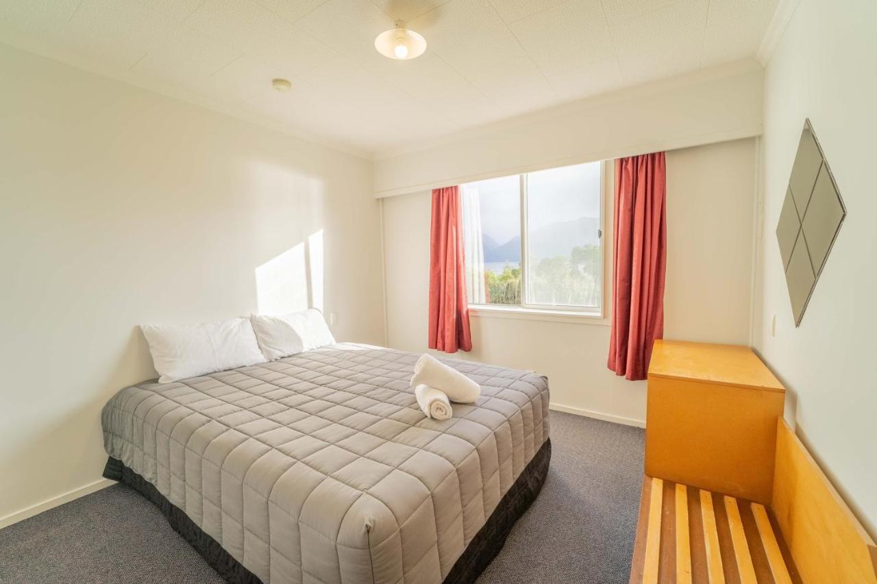 Fiordland National Park Lodge Te Anau Downs Eksteriør bilde