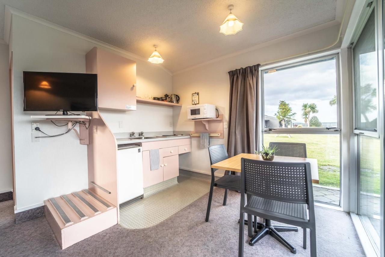 Fiordland National Park Lodge Te Anau Downs Eksteriør bilde