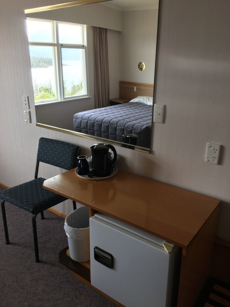 Fiordland National Park Lodge Te Anau Downs Eksteriør bilde