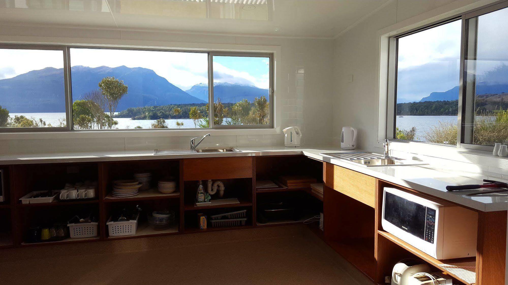 Fiordland National Park Lodge Te Anau Downs Eksteriør bilde