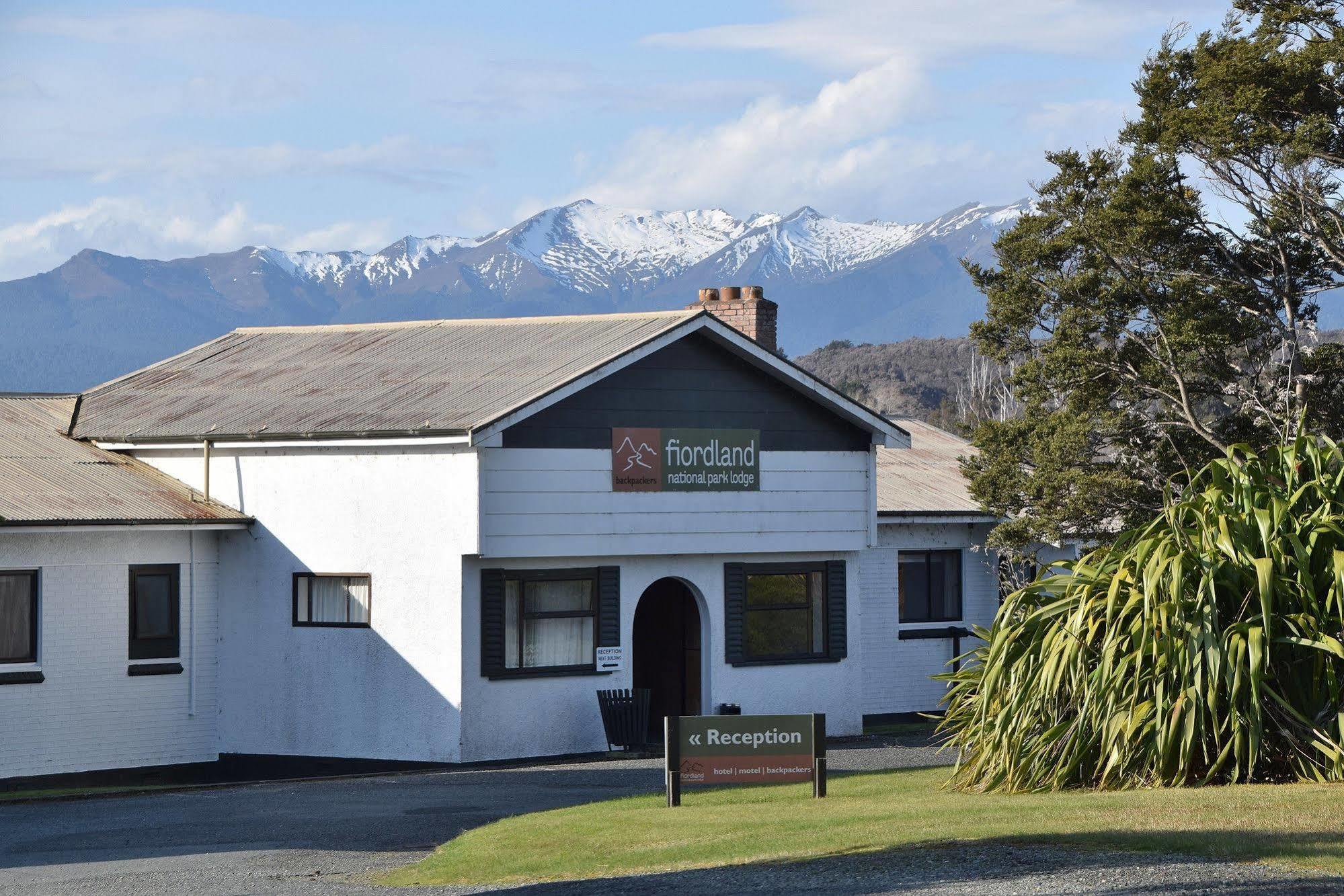 Fiordland National Park Lodge Te Anau Downs Eksteriør bilde