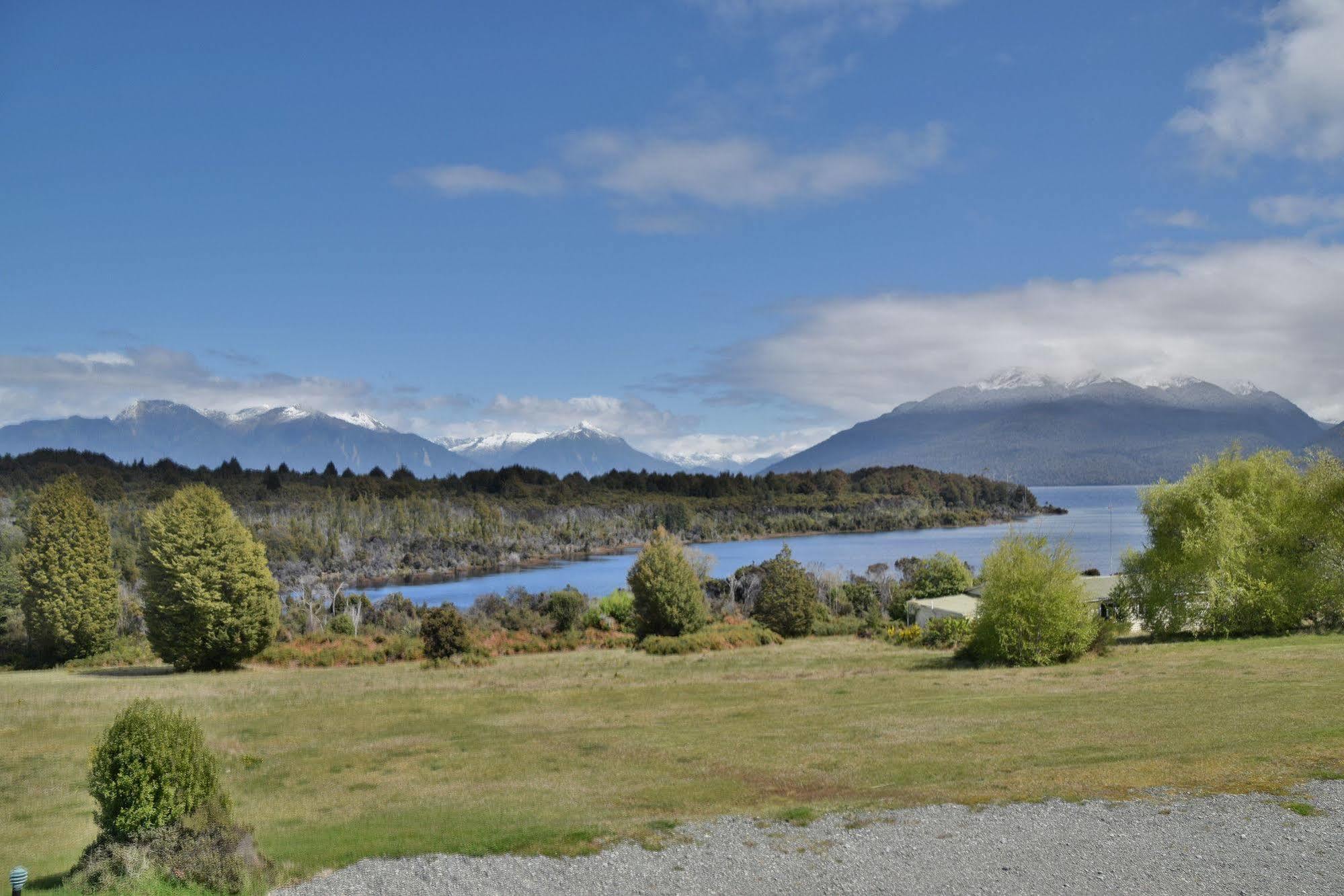 Fiordland National Park Lodge Te Anau Downs Eksteriør bilde