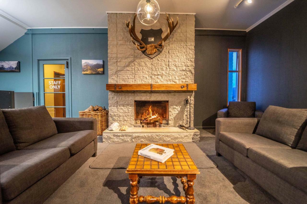 Fiordland National Park Lodge Te Anau Downs Eksteriør bilde