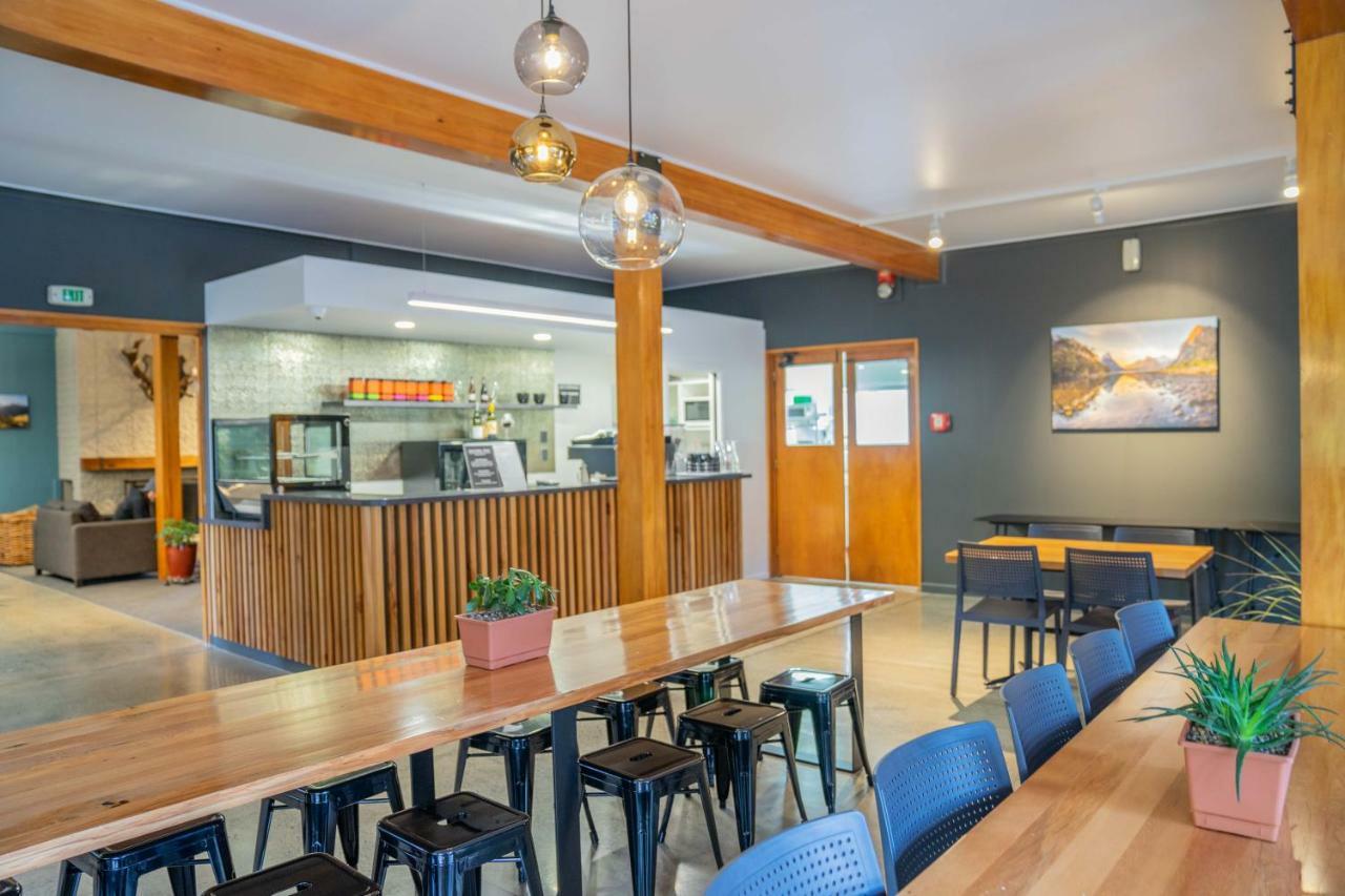 Fiordland National Park Lodge Te Anau Downs Eksteriør bilde